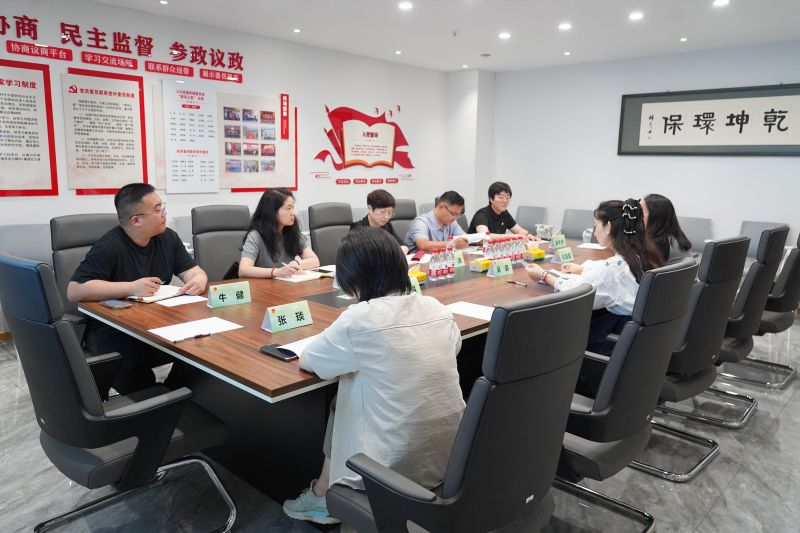 歡迎團(tuán)省委、團(tuán)市委**蒞臨乾坤環(huán)保調(diào)研考察